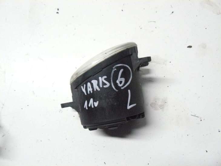 Toyota Yaris 2011r Halogen Lampa Przeciwmgielna Lh - Image 2