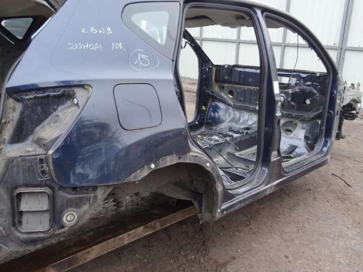 Nissan Qashqai I 10r Błotnik Próg