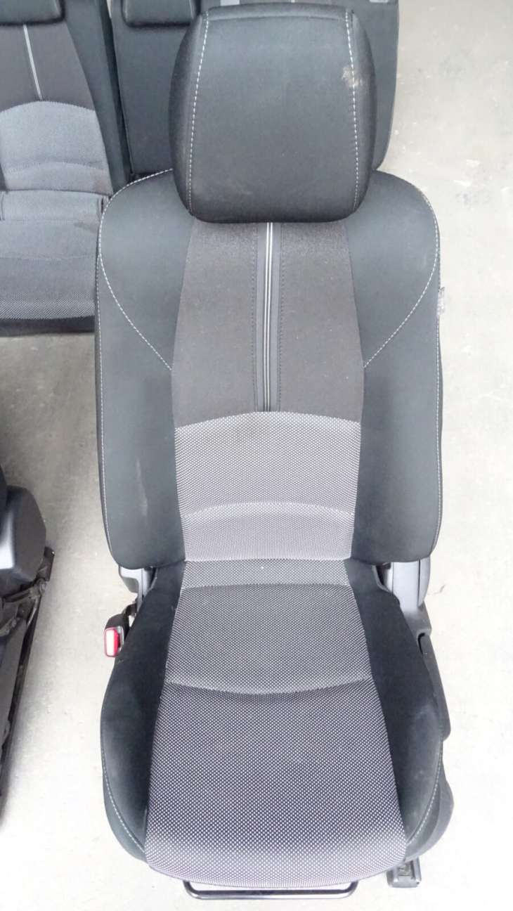 Mazda 2 Dj 2017r Fotele Kanapa Uk - Image 3