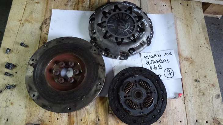 Nissan Qashqai J10 Sprzęgło Tarcza 1.6benzyna