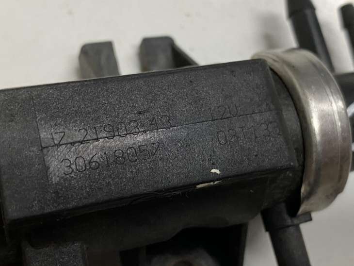 Mitsubishi Carisma Zawór Podciśnienia 7.21903.43 - Image 3