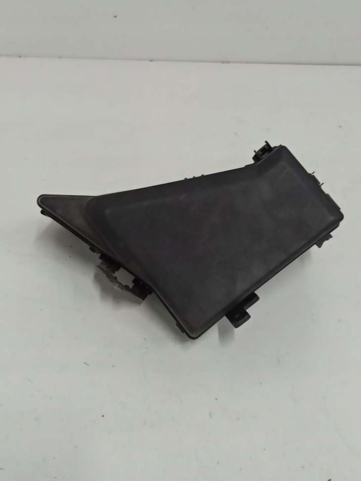 Subaru Outback IV 09-14r Skrzynka Bezpieczników - Image 2