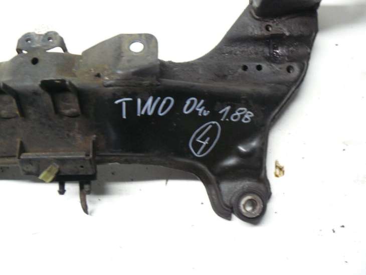 Nissan Tino 2004r Sanki Belka Przednia Zawieszenia - Image 2