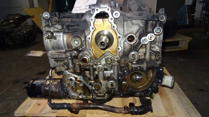Subaru Legacy Outback IV 2006r H6 Blok Silnika - Image 2