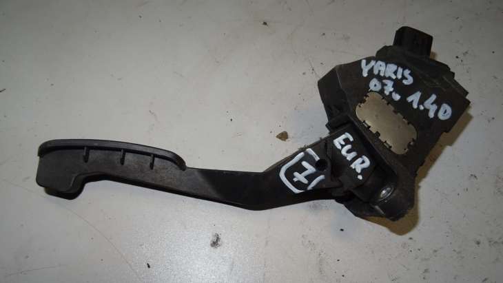 Toyota Yaris II 2007r Pedał Gazu 78110 0d010 Europa
