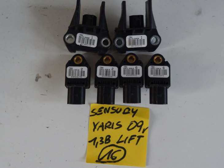 Toyota Yaris II Czujnik Uderzeniowy 89173-0d020 89831-0h010 89831-0d010