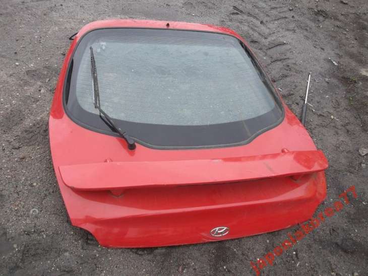 Hyundai Coupe 2001r Klapa Szyba Tylna