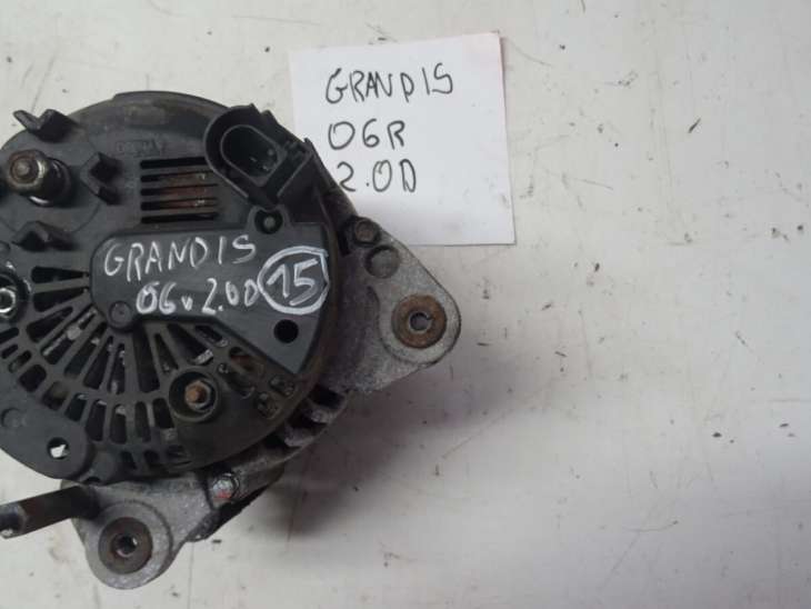 Mitsubishi Grandis 2006r Alternator Tg14c011