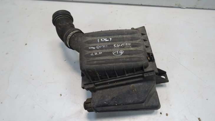 Opel Combo B 93-01 R 1.7 Diesel Corsa Obudowa Filtra Powietrza 90529826