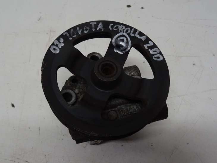 Toyota Corolla E12 2.0d Pompa Wspomagania