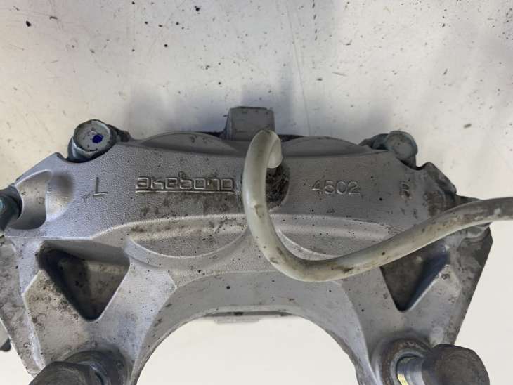 Infiniti M Q50 Q70 Zaciski Zacisk Hamulcowe Akebono 41001jl02a ; 41011jl02a ; 440114gh1a ; 440014gh1a - Image 4