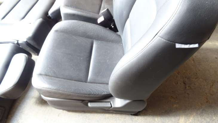 Subaru Outback III 2009r Fotele Skóra Trim Code D20 - Image 10