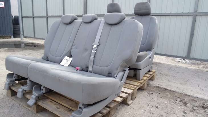Kia Carens III 2007r Fotele Kanapa Nr.771