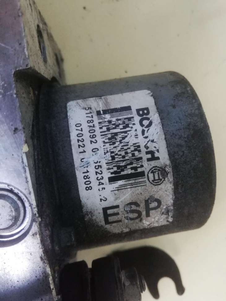 Fiat Grande Punto 2007r Diesel Pompa Abs Esp 51787092 0265234512 265950620 - Image 5