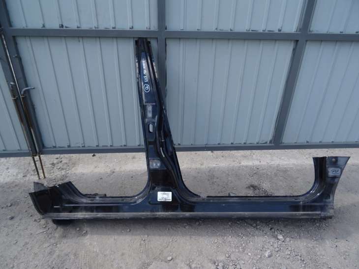 Nissan Murano Z50 2007r Próg Prawy Słupek Kh3
