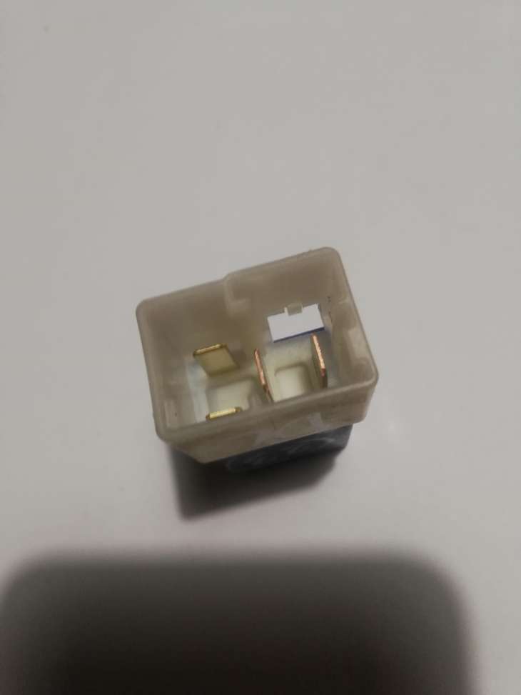 Nissan Przekaźnik Moduł 25230-79917 - Image 2
