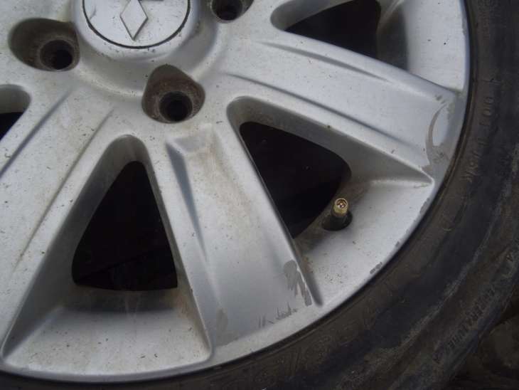 Mitsubishi Colt VI Felgi 15 Et46 4x100 195/50r15 2004-2012R - obrazek 4