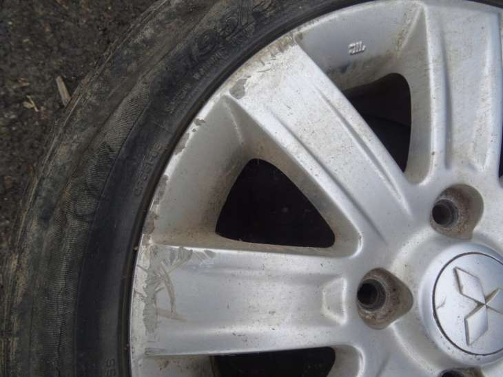Mitsubishi Colt VI Felgi 15 Et46 4x100 195/50r15 2004-2012R - obrazek 5
