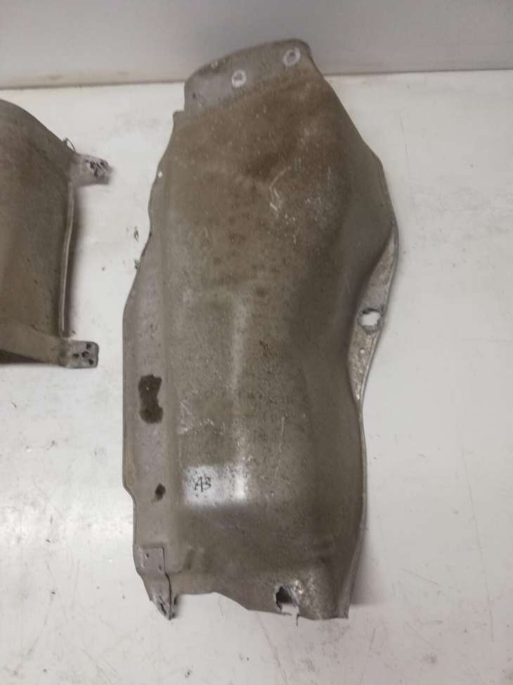 Audi A3 8l 2000r 1.6b Osłona Termiczna Komplet - Image 2