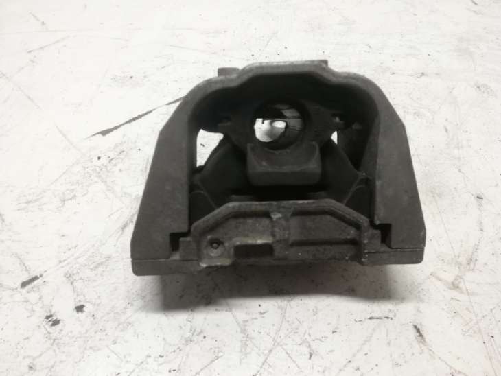Audi A3 8l 2000r 1.6b Łapa Poduszka Silnika Lj0199262 - Image 3