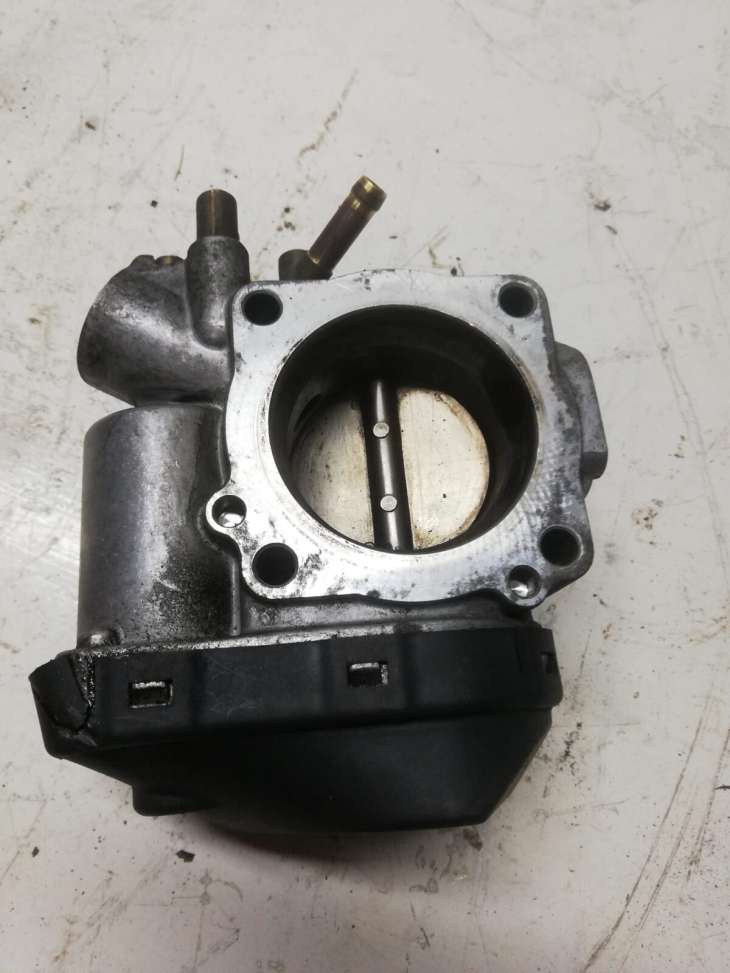 Audi A3 8l 2000r 1.6b Avu Przepustnica 06a133062 - obrazek 2