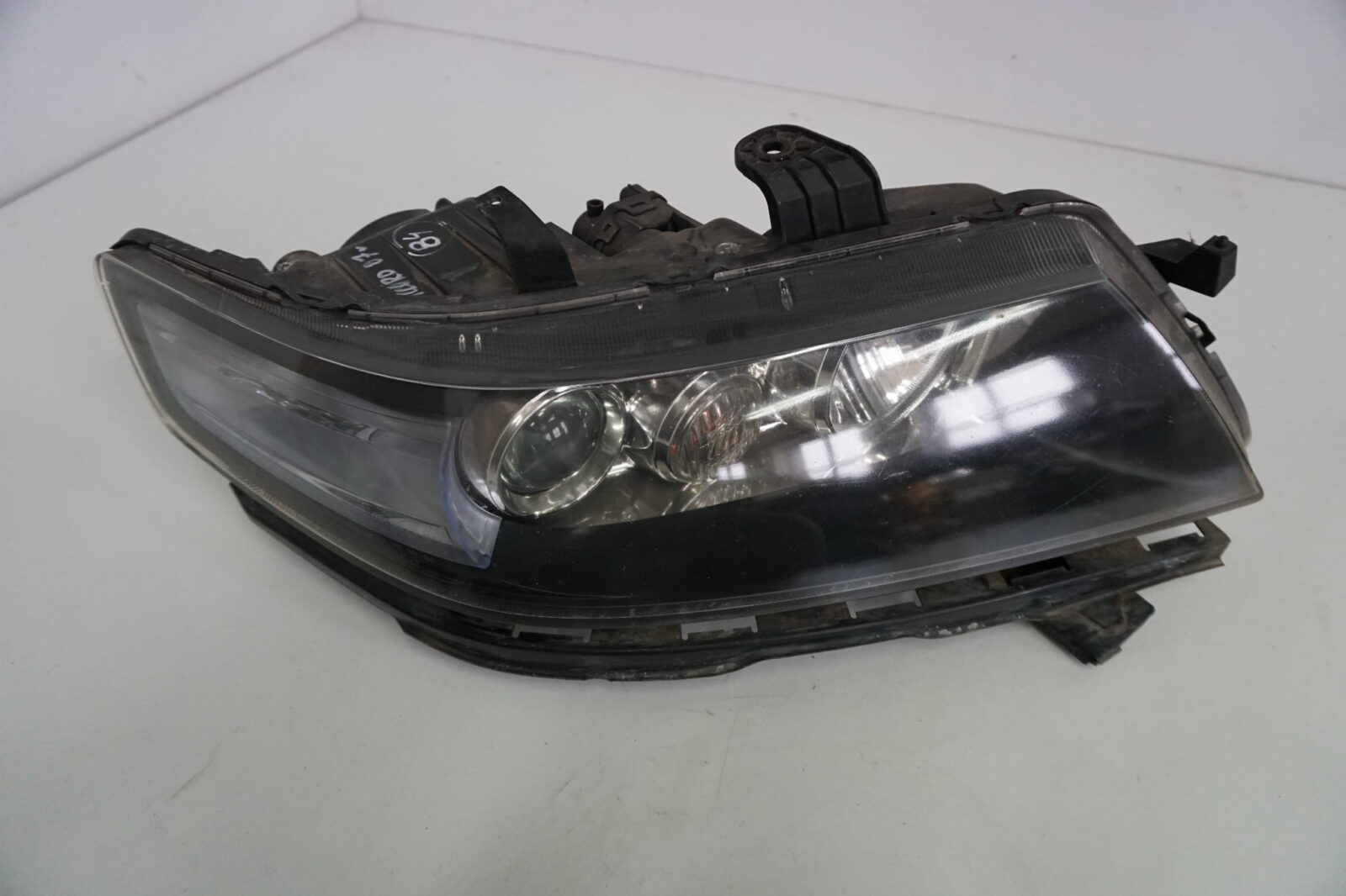 Honda Accord VII Lampa Prawa Przednia Nr.84