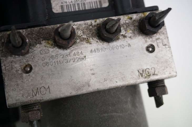 Toyota Avensis T25 Pompa Abs 44510-0f010 - Image 3