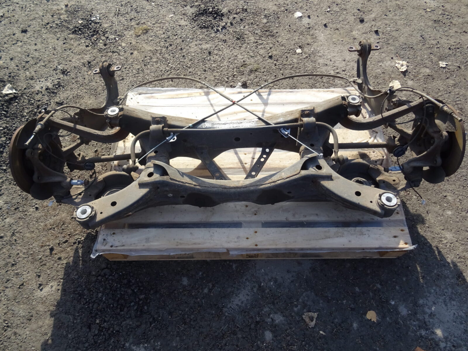 Mazda 6 Gj Belka Zawieszenia Tylnego Zwrotnica