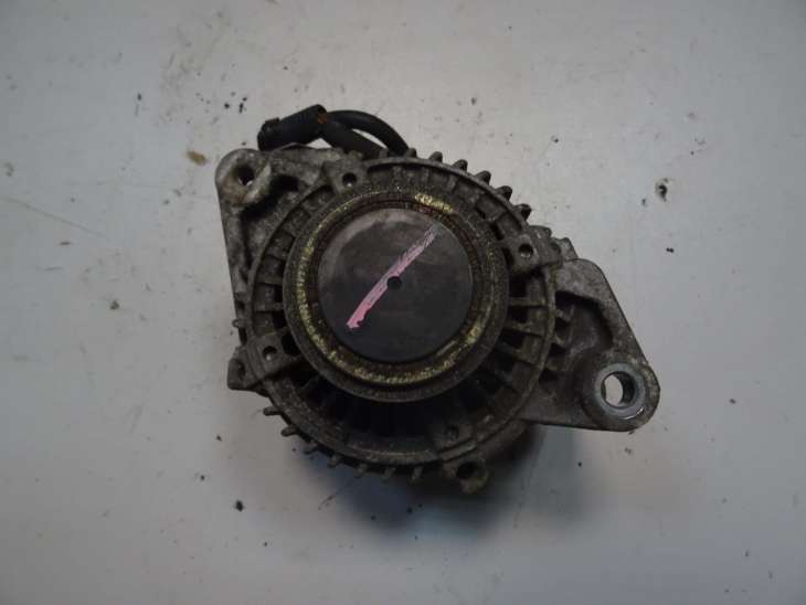 Toyota Yaris II 1.4d Alternator 27060-33040 Nr.10 - Image 3