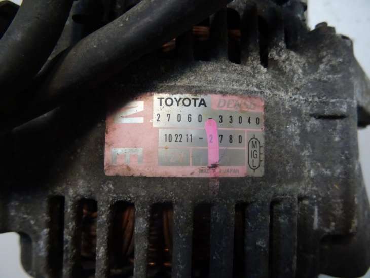 Toyota Yaris II 1.4d Alternator 27060-33040 Nr.10 - Image 4