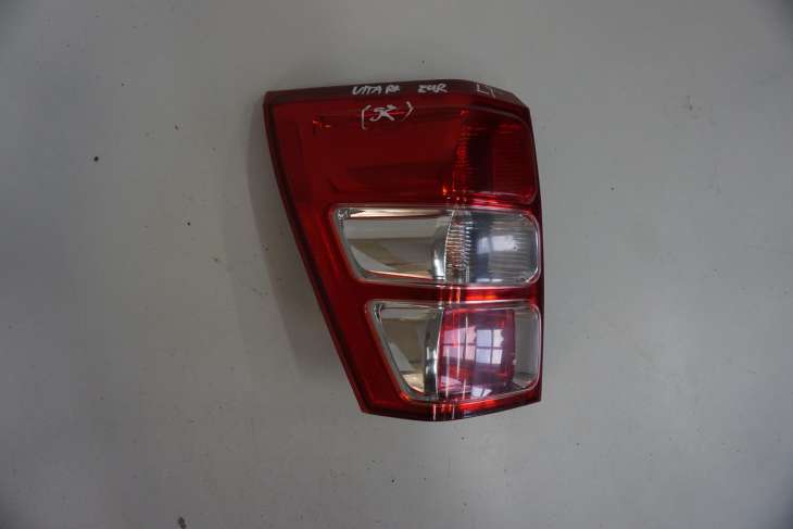 SUZUKI GRAND VITARA II 2005-2014R LAMPA LEWA TYLNA 35670-65J11