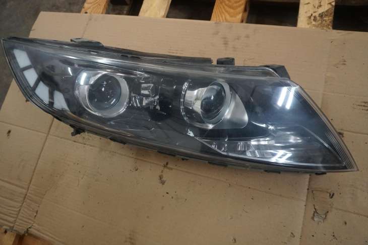 KIA OPTIMA III 2010-2015R LAMPA PRZEDNIA PRAWA 92102-2TXXX Z ANGILKA