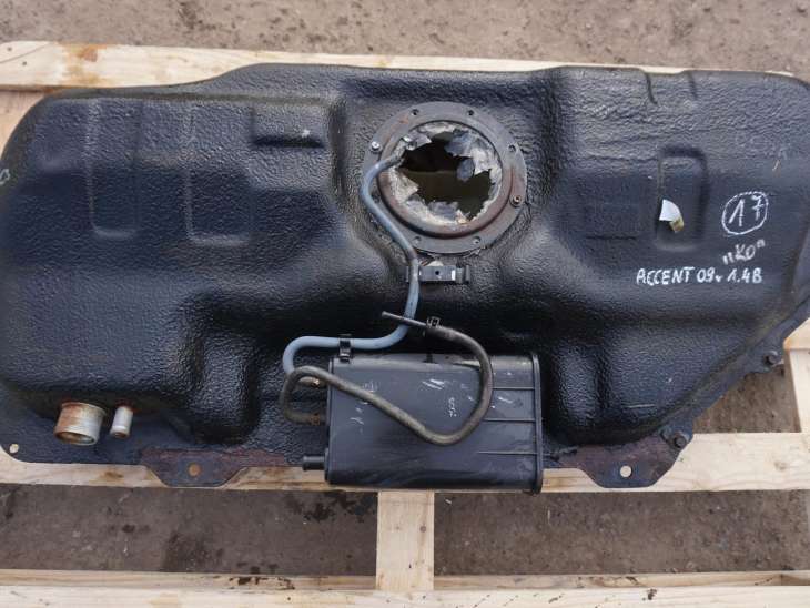 HYUNDAI ACCENT III 2005-2012R ZBIORNIK PALIWA 311500N210