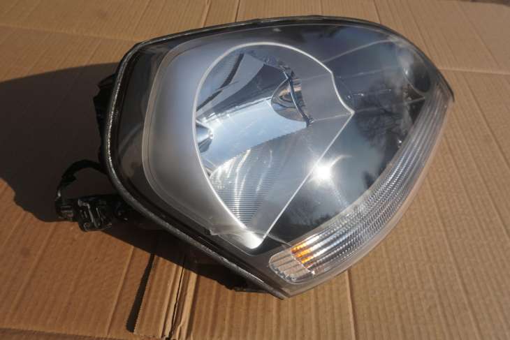 HYUNDAI TUCSON I 2004R PRAWA PRZEDNIA LAMPA 921042E040 - obrazek 2