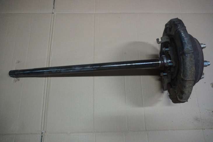 HYUNDAI I800 H1 07-15r 2.5CRDI LEWA TYLNA PÓŁOŚ 526214H000 526204H100