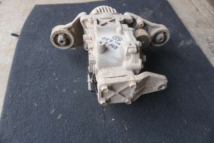 TOYOTA RAV4 RAV-4 III 2.2D4D 2AD-FTV EA64F TYLNY MOST 4111042040 , 4111052010 , 4111042041 , 4111042042 - obrazek 4