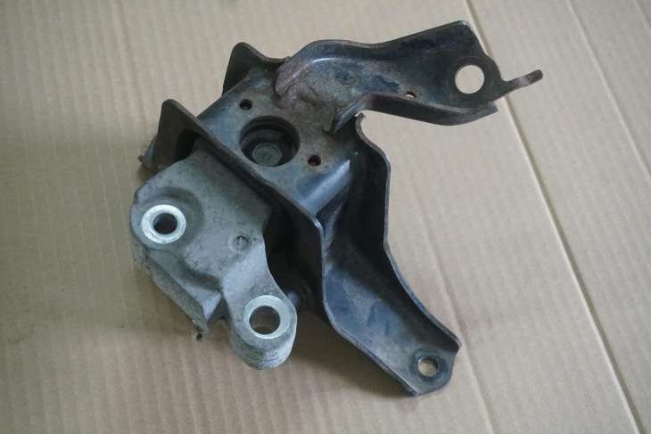 TOYOTA YARIS III 2011-2020R 1.33B PRAWA PODUSZKA SILNIKA 123050Y050 , 12305-0Y050