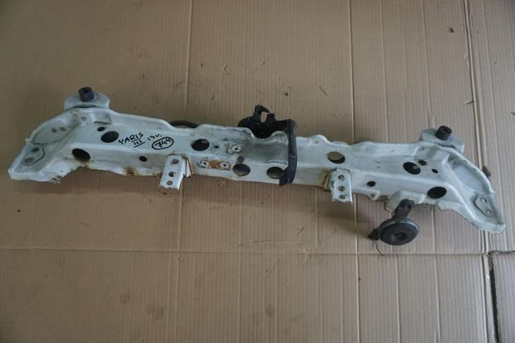TOYOTA YARIS III 2011-2020R NAKLADKA PASA GORNA PANEL 532050D904