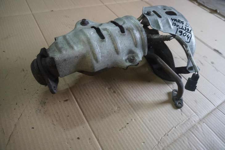 TOYOTA YARIS III 2011-2020R 1.33B KOLEKTOR WYDECHOWY SONDA KATALIZATOR 8946752110 , 2505147070 - obrazek 3