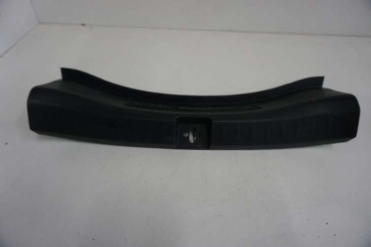 HONDA JAZZ III OSŁONA LISTWA PASA TYLNEGO 84640-TF0-00-20 - Image 2