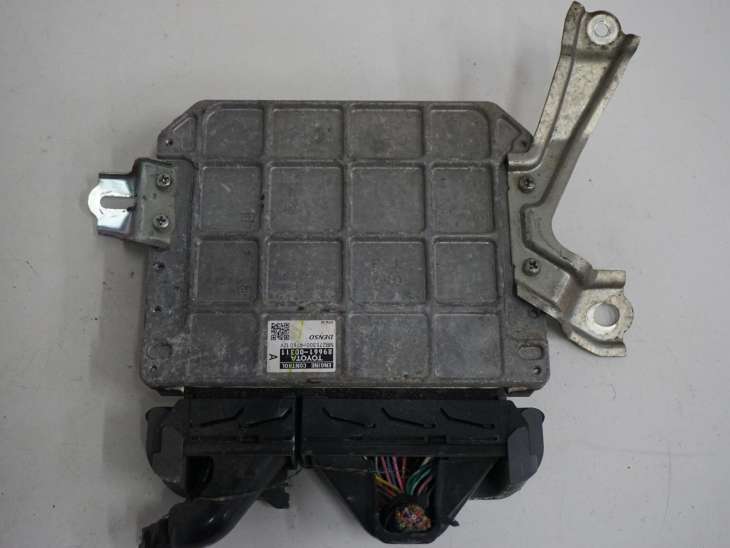 TOYOTA YARIS II STEROWNIK SILNIKA 89661-0D311 1.3BENZYNA