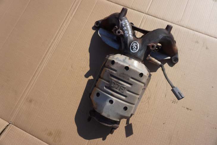 KIA SPORTAGE II 2004-2010R 2.0B G4GC KOLEKTOR WYDECHOWY KATALIZATOR C7F , 2851023AF0 SONDA 3921023710