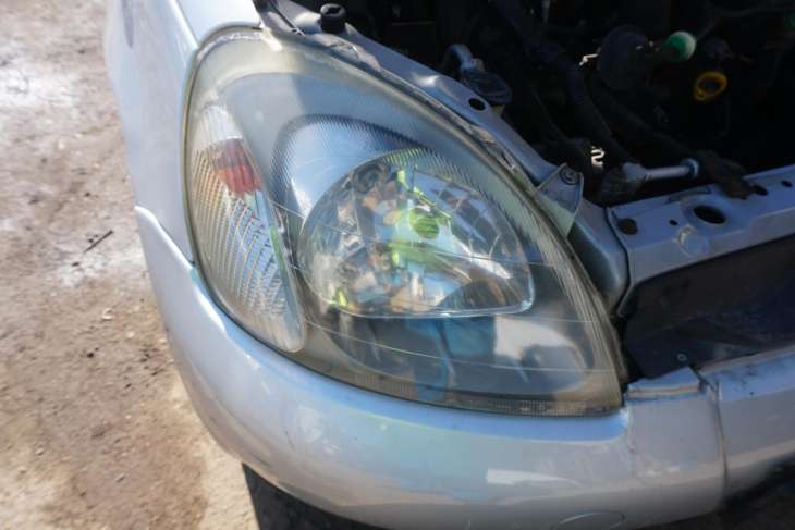 TOYOTA YARIS I 2002R PRAWA PRZEDNIA LAMPA EUROPA 8111052021 , 8111052031 , 8113152030