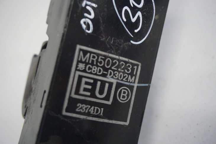 MITSUBISHI OUTLANDER I PANEL STEROWANIA SZYBAMI MR502231 - obrazek 4