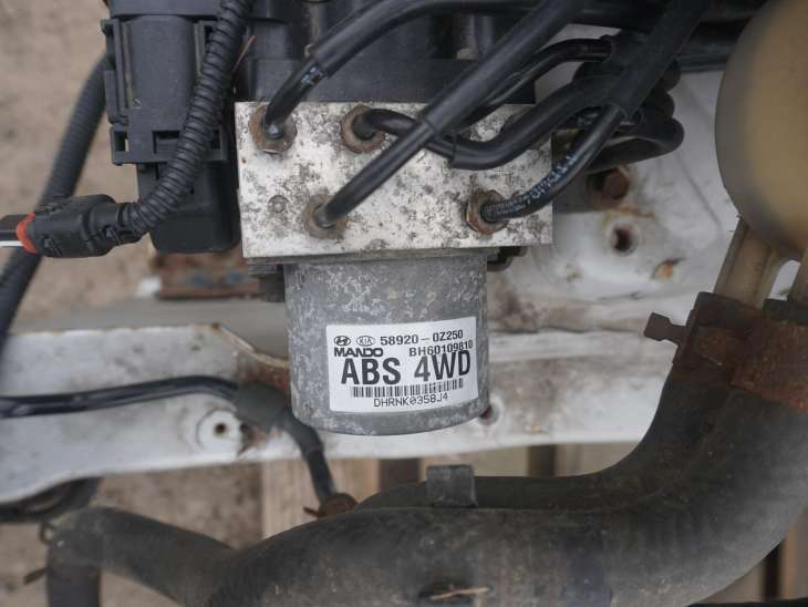 KIA SPORTAGE II 2004-2010r POMPA ABS STEROWNIK 58920-0Z250