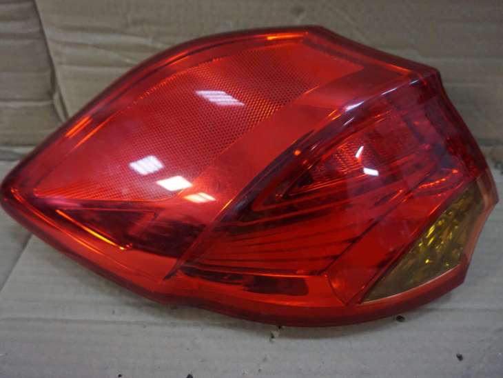KIA CEED II LEWA TYLNA LAMPA LED 92401A2020 2013r nr.349 / J
