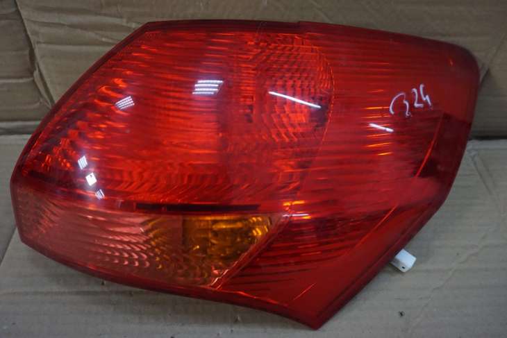 KIA VENGA PRAWA TYLNA LAMPA 92402-1P000 2010r /JP - obrazek 2