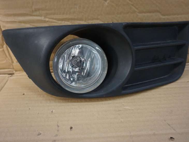 SUZUKI SX4 2006-2011R PRAWA ZAŚLEPKA RAMKA HALOGENU 71751-79J0 HALOGEN 35510-54GA0