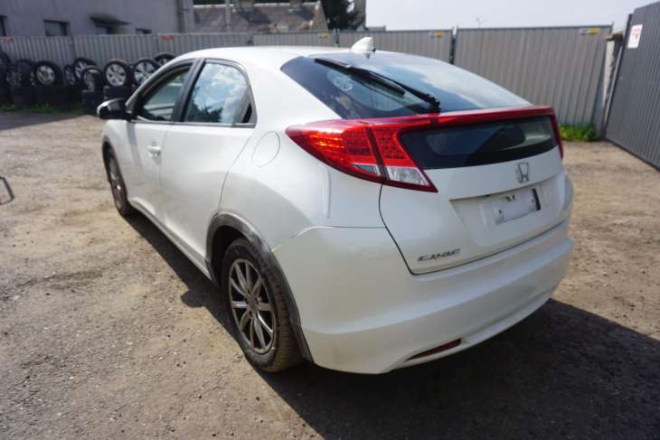 HONDA CIVIC IX 2.2DIESEL - obrazek 7