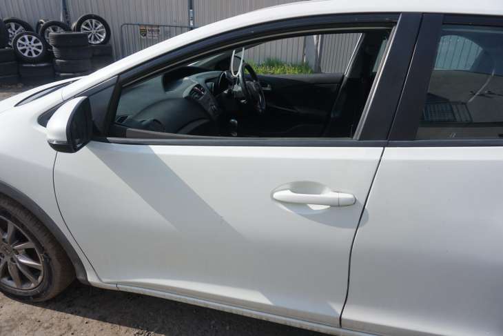 HONDA CIVIC IX 2.2DIESEL - obrazek 11